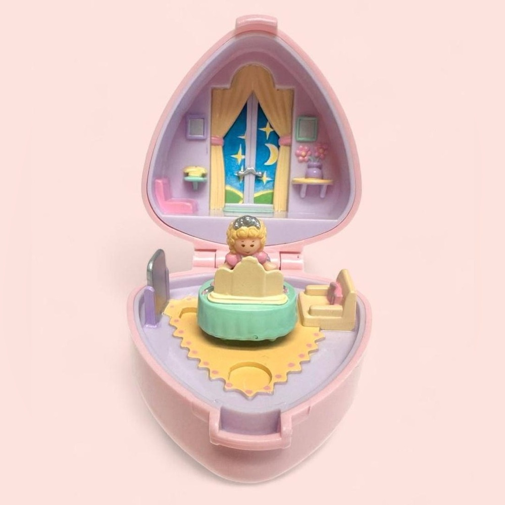 Rare Vintage 1991 Polly Pockets Polly's Big Night Out Ring and Ring Case - pink